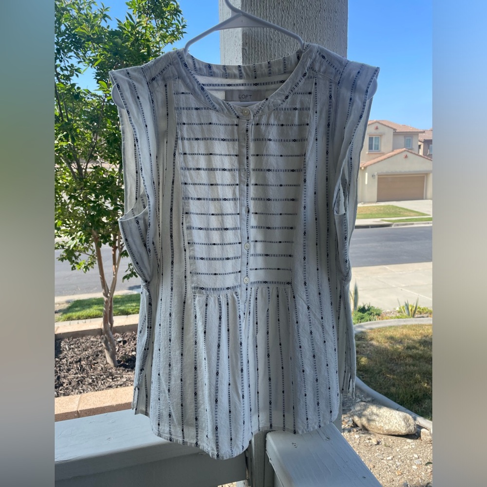 Loft blouse size medium